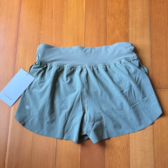Lululemon Women's Shorts - Picture 4 of 4